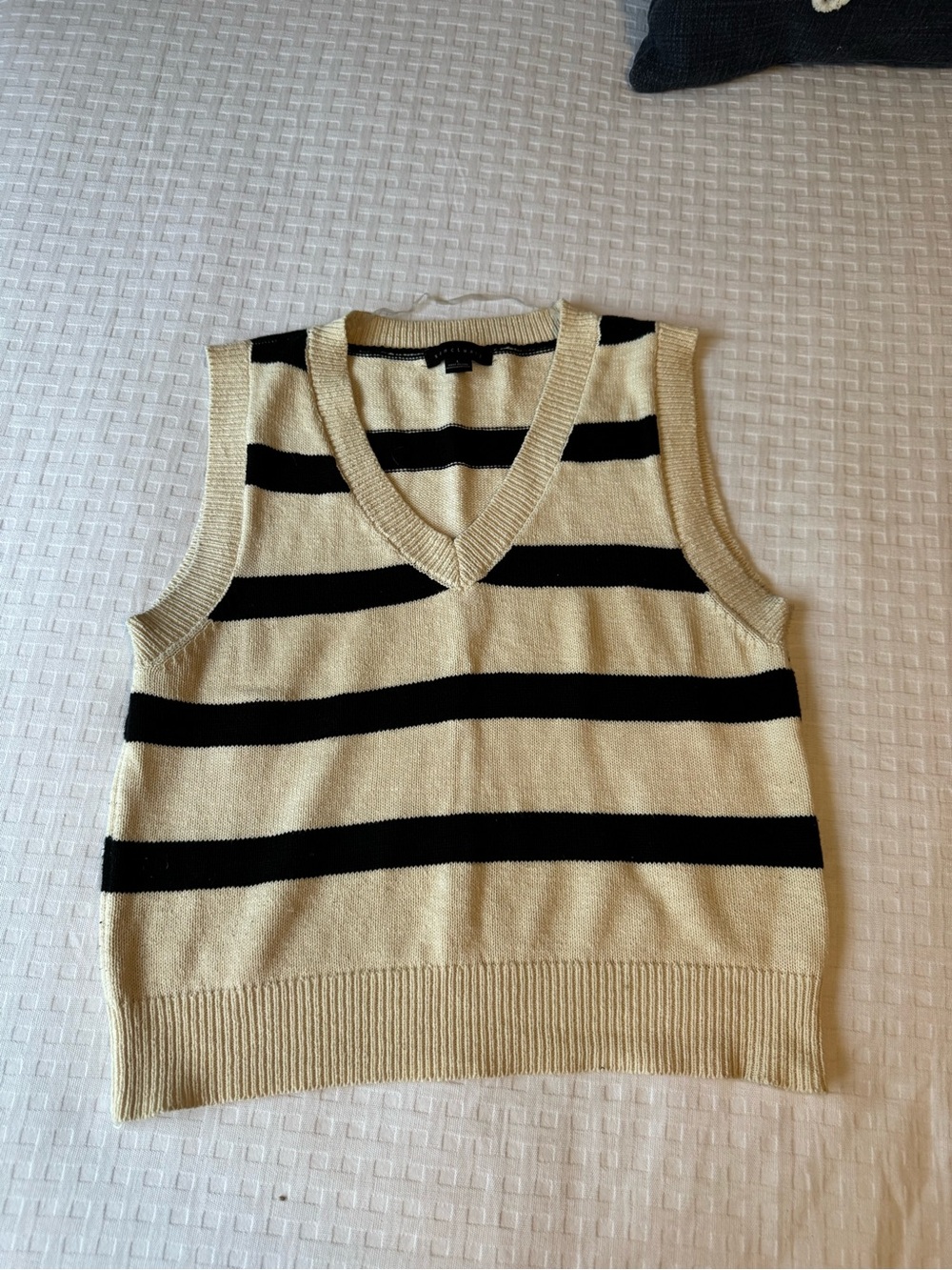 Sanctuary Striped V-Neck Sweater Vest in Cream and Black